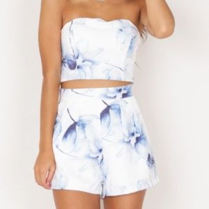 High waisted white floral shorts set